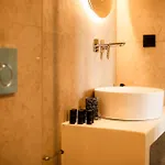La Maltese Boutique Paros Apartment *