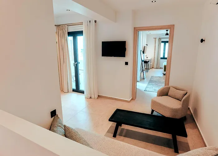 La Maltese Boutique Paros *