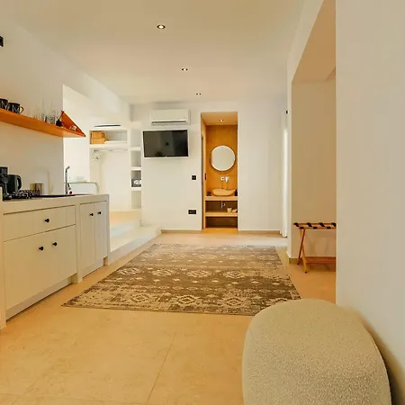 La Maltese Boutique Paros * Naousa