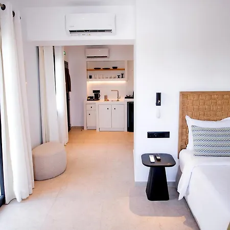 La Maltese Boutique Paros Naousa