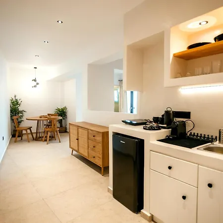 La Maltese Boutique Paros Apartamento *