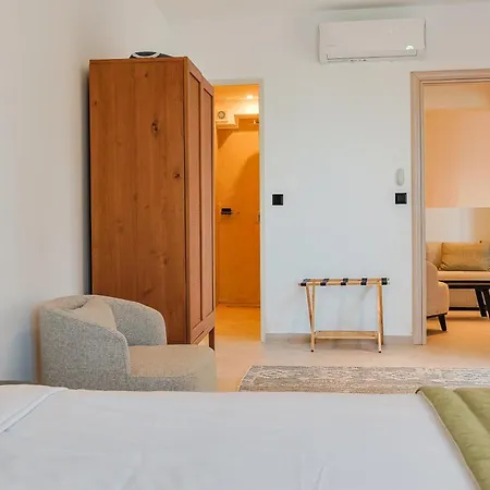 La Maltese Boutique Paros Naousa