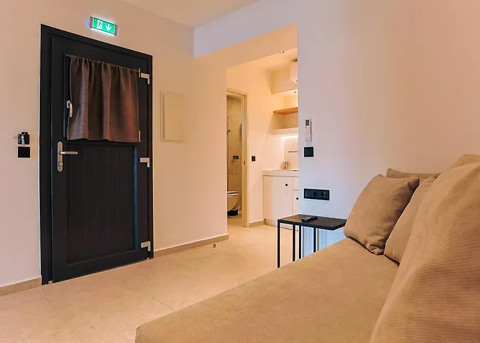 La Maltese Boutique Paros * 나오우사